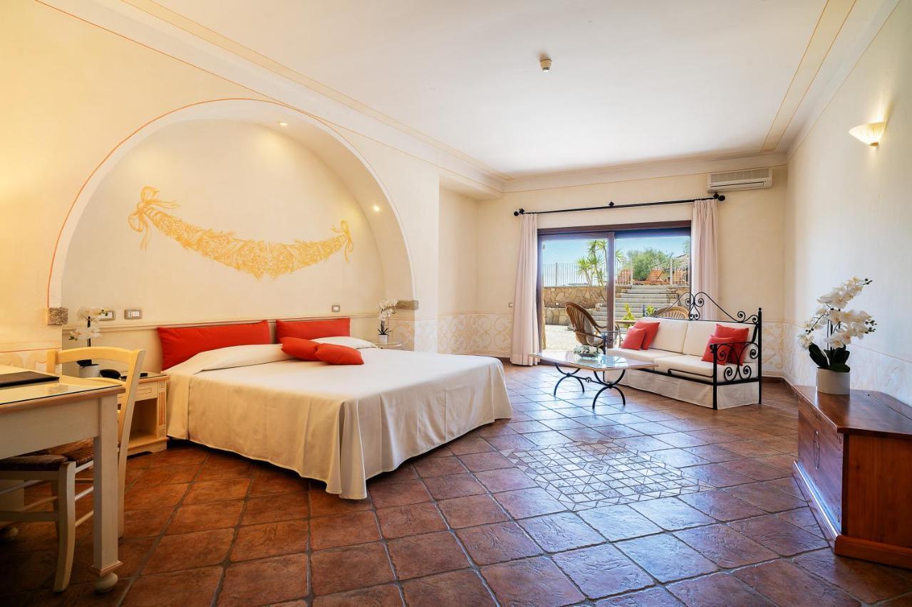 Hotel Pozzo Sacro Olbia Esterno foto